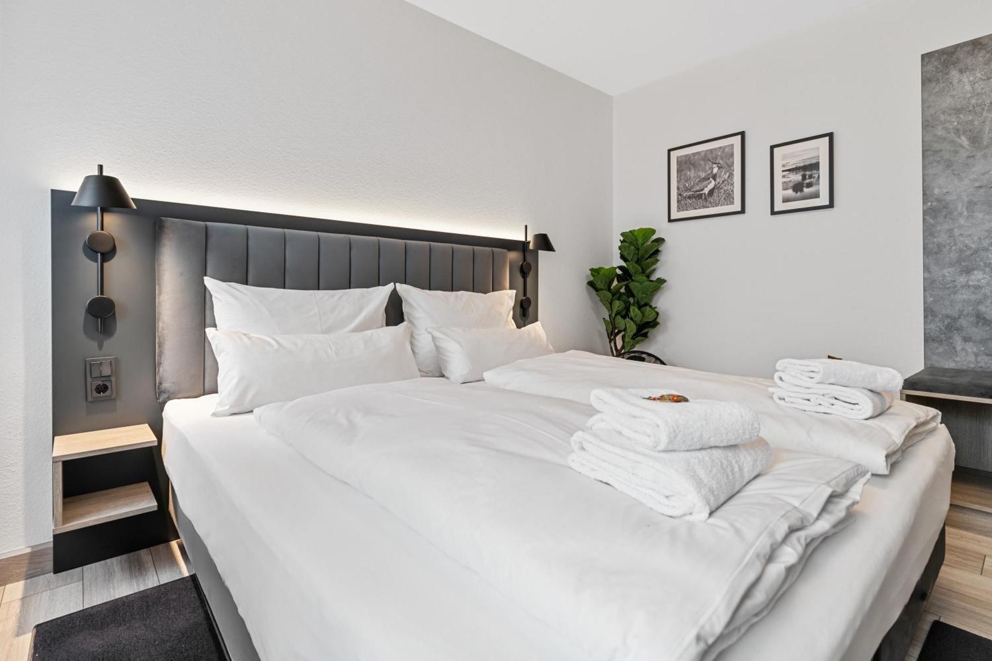 Bright Herzogenaurach Zentrum Room photo
